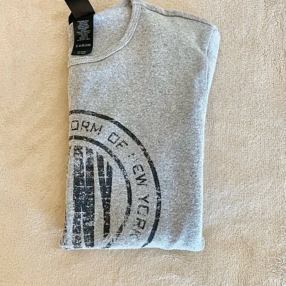 DKNY Jeans Crewneck Logo Top - Size M - Picture 8 of 11